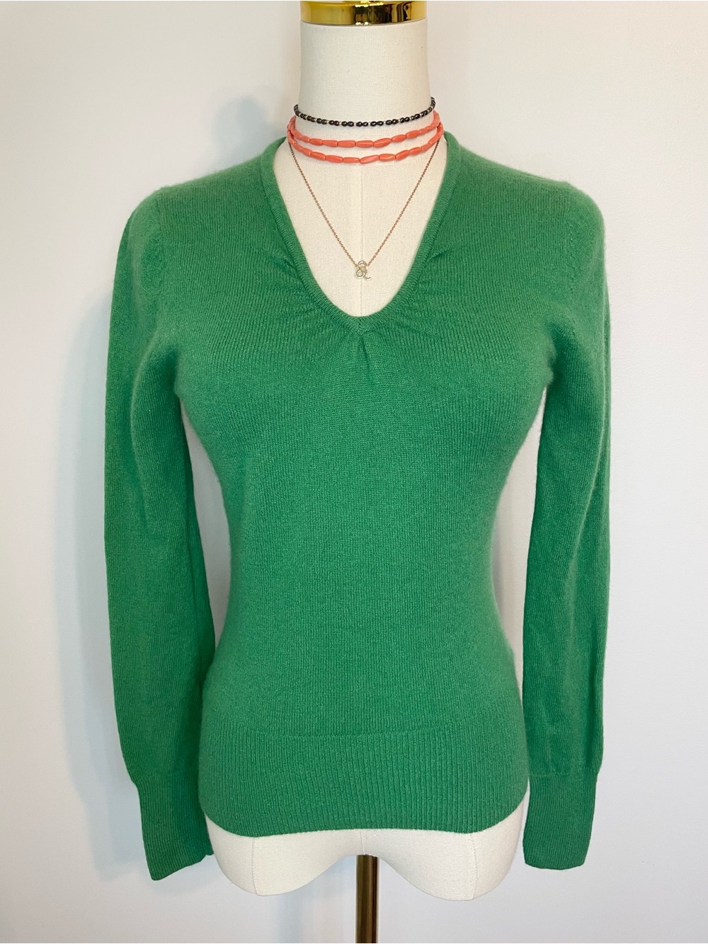 CASHMERE :: spring green cashmere lightweight sweater - apt 9